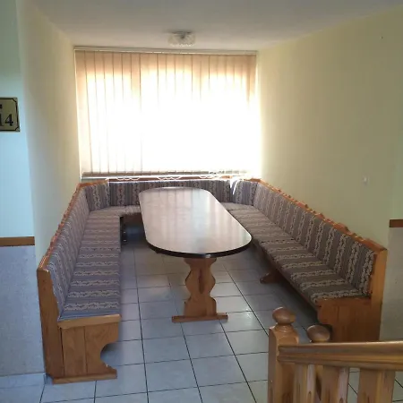 Gostinjska kuća Pansion Iko Pehar Bijakovici